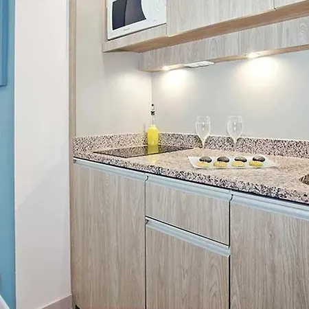 Aparthotel Residhome Aeroport Nice