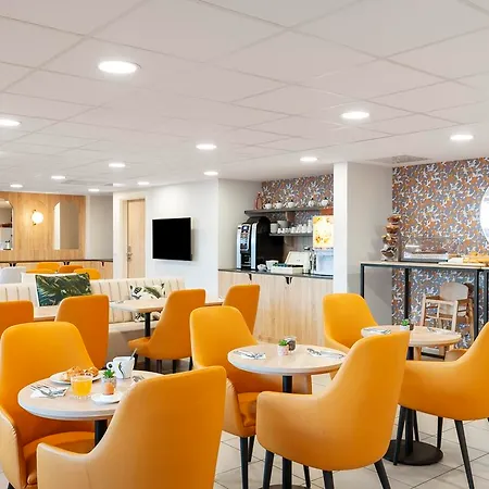 Residhome Aéroport Appart hôtel 3*
